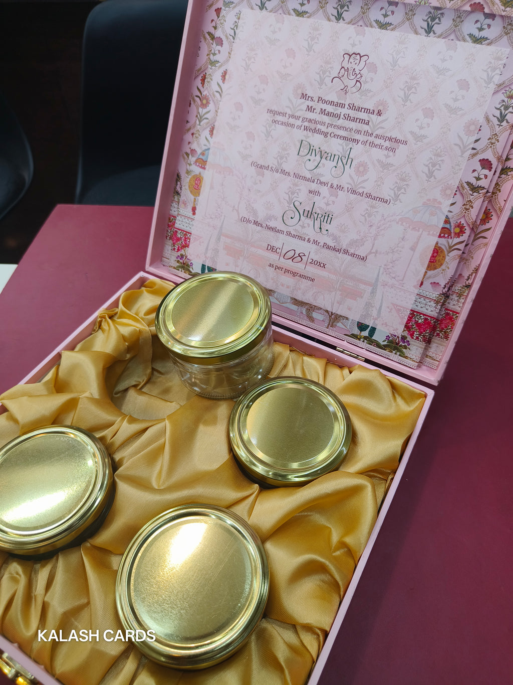 KL9007 Floral Design Luxury Gift Box with 2 Printed Page Cards (4 Jars)-Kalash Cards