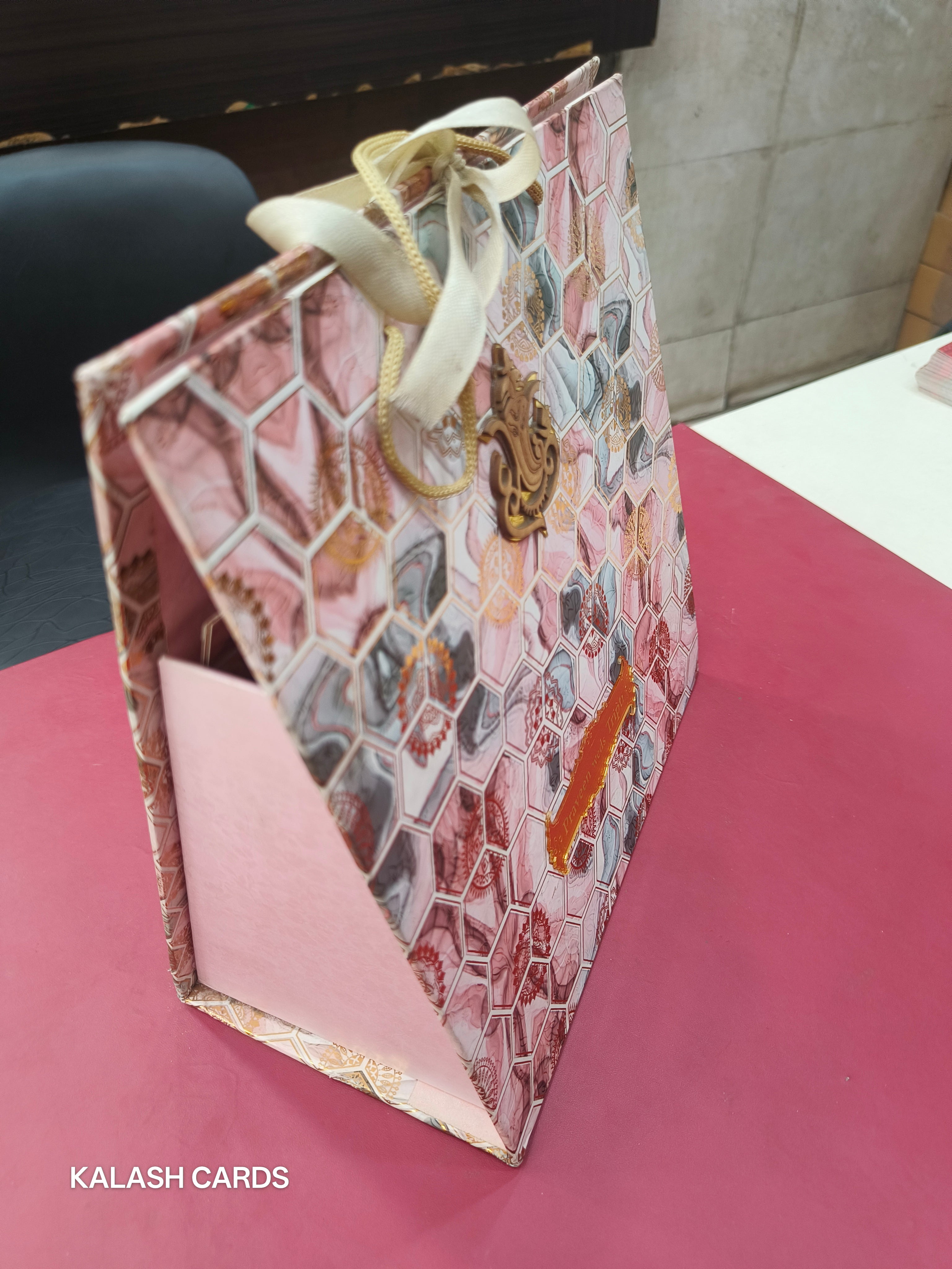 KL9017 Traditional Design Hand Bag Style Luxury Gift Box with 2 Printed Page Cards (2 Jars)-Kalash Cards