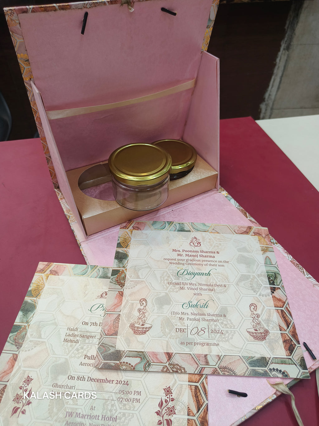 KL9017 Traditional Design Hand Bag Style Luxury Gift Box with 2 Printed Page Cards (2 Jars)-Kalash Cards
