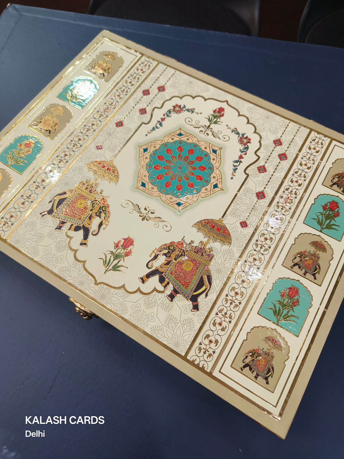 KL9032 Royal Elephant Design Luxury Gift Box with 2 Printed Page Cards (2 Jars)-Kalash Cards