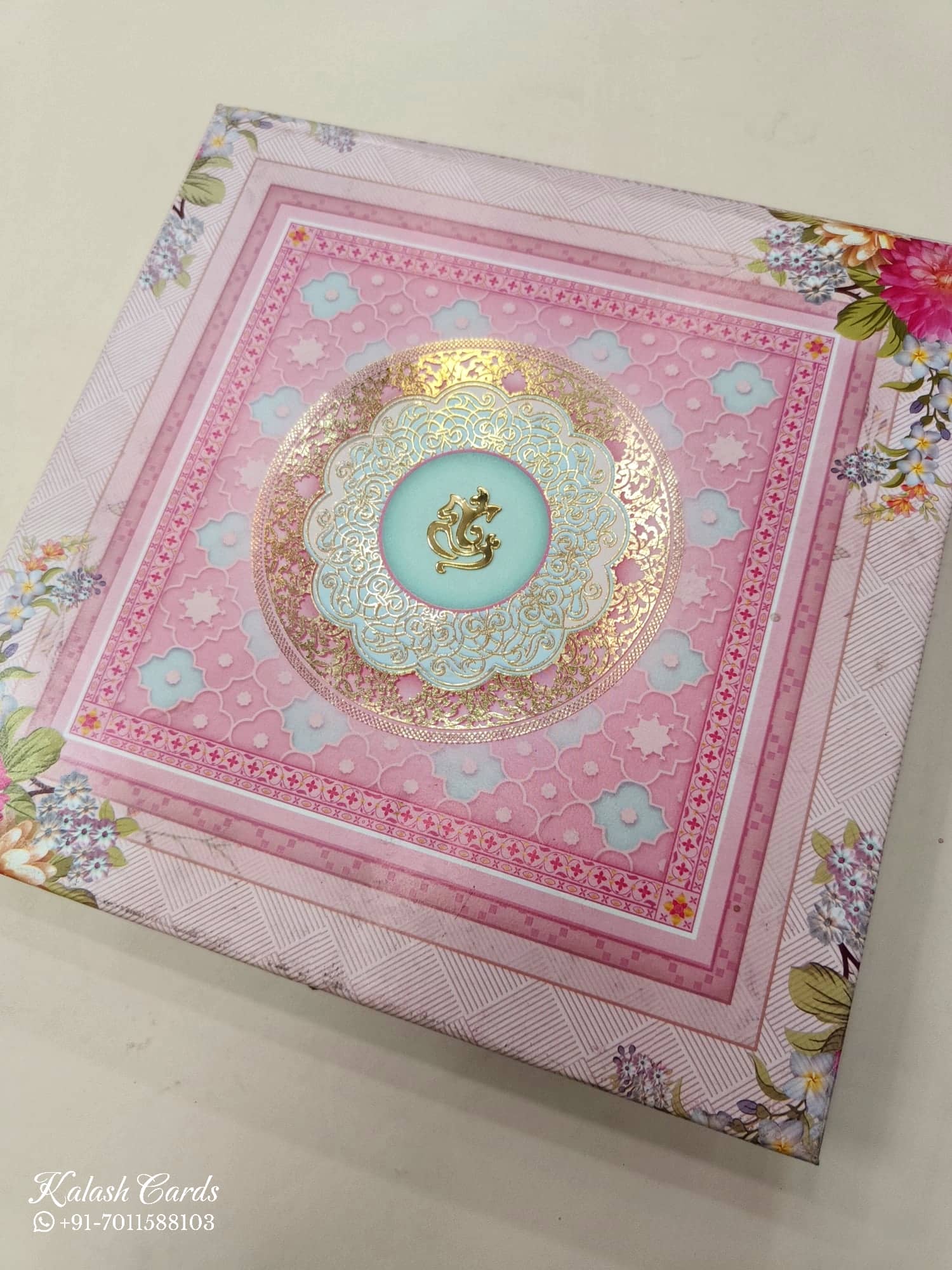 KL9045 Floral Design Cardboard Gift Box with 2 Printed Cards & Cavity