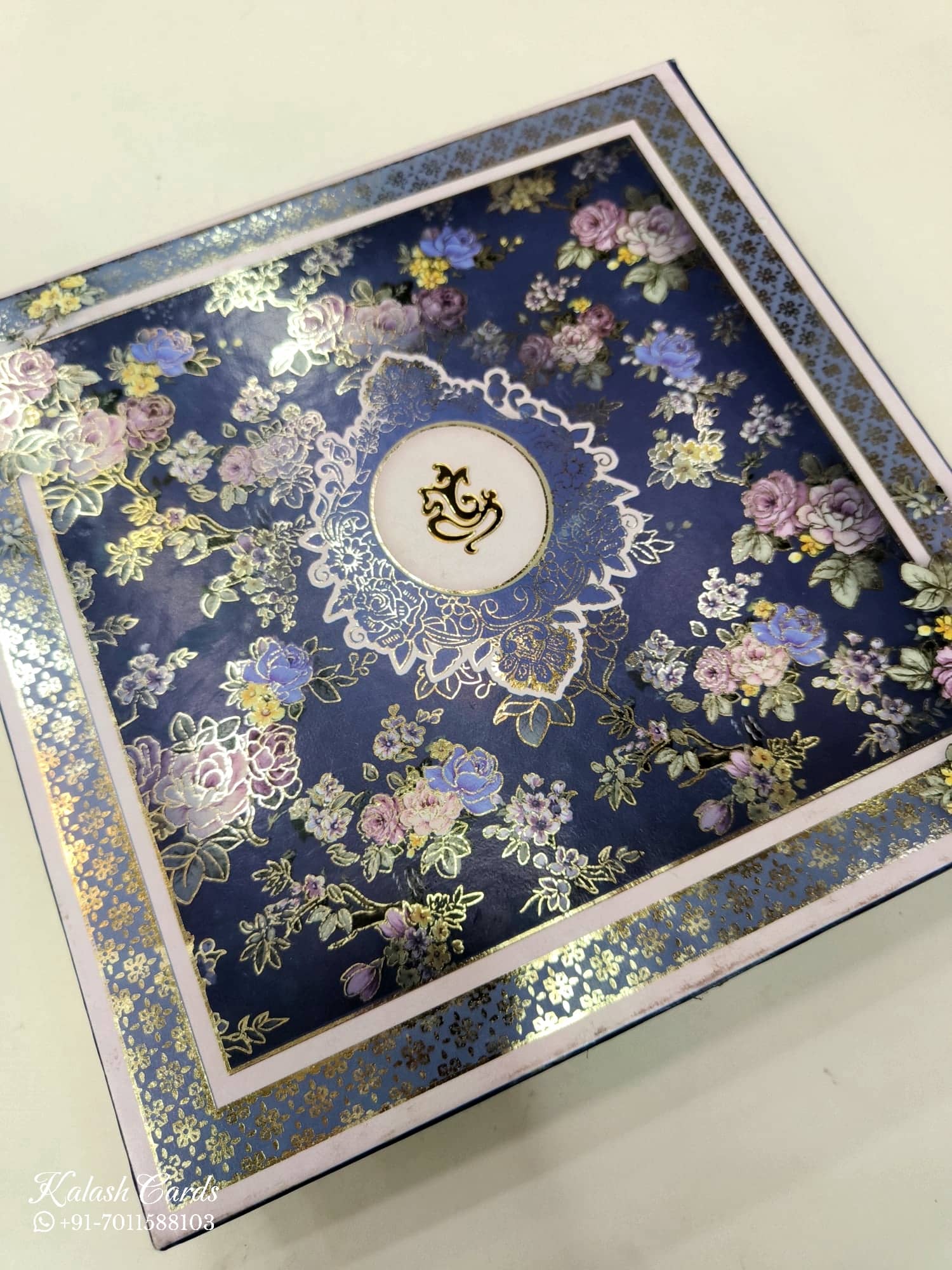 KL9046 Floral Design Cardboard Gift Box with 2 Printed Cards & Cavity