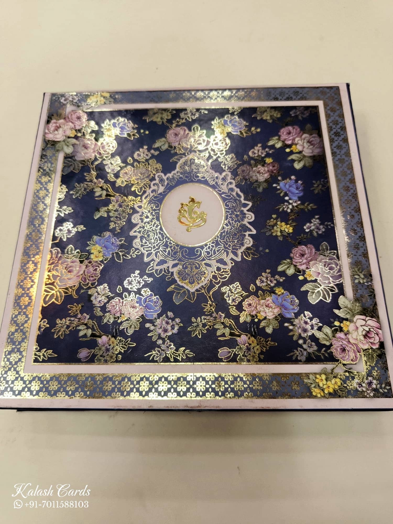 KL9046 Floral Design Cardboard Gift Box with 2 Printed Cards & Cavity