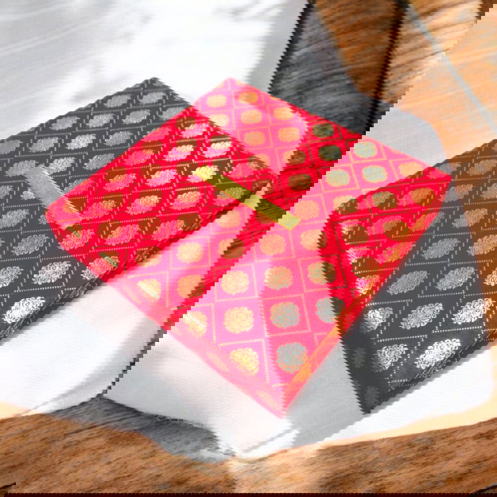 KL9110 Cardboard Wedding Bhaji Mithai Gift Box with Golden Tray and 2 Printed Card Inserts - Kalash Cards