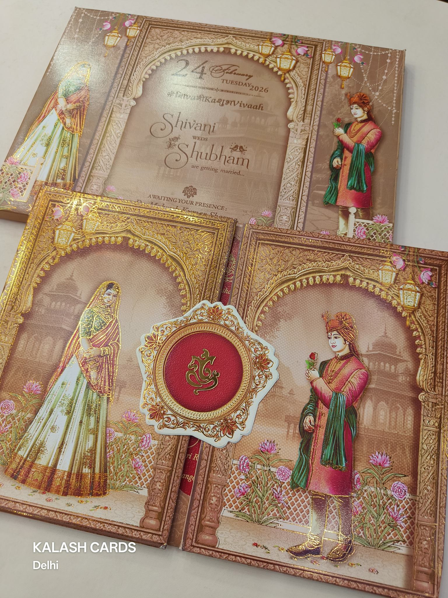 KLB624 Traditional Raja Rani Design Padding Hardboard Thick Wedding Card (2 Page)-Kalash Cards