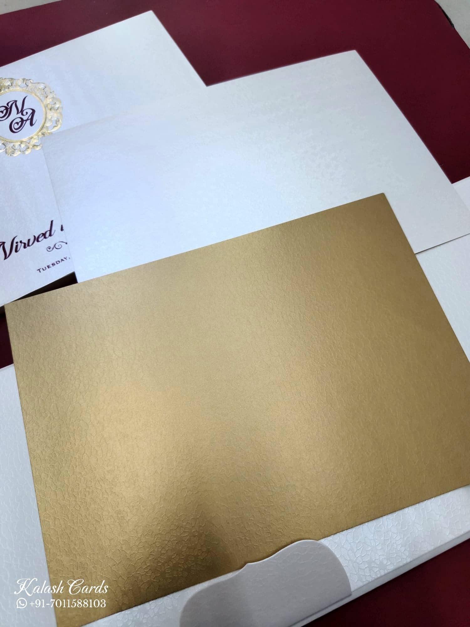 KLB716 Traditional Design White Color Double Door Style Hardboard Padding Thick Wedding Card (2 Page & Couple Initial Acrylic)