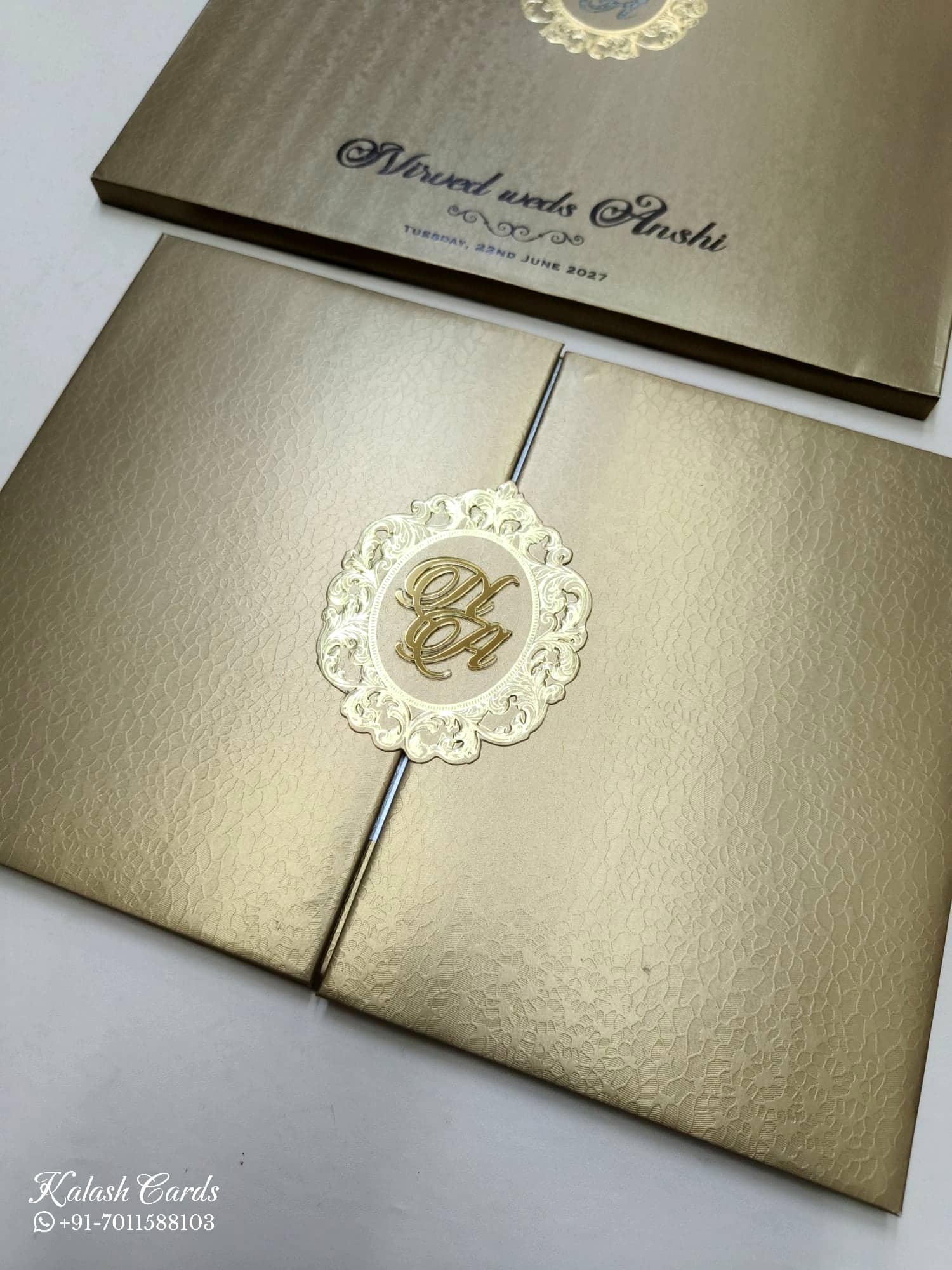 KLB721 Traditional Design Golden Color Double Door Style Hardboard Padding Thick Wedding Card (2 Page & Couple Initial Acrylic)