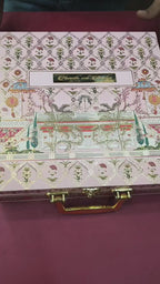 KL9007 Floral Design Luxury Gift Box with 2 Printed Page Cards (4 Jars)