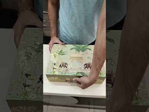 KL9120 Royal Elephant Design Luxury Gift MDF Box with 2 Foil Printed Card Inserts (2 Jars)