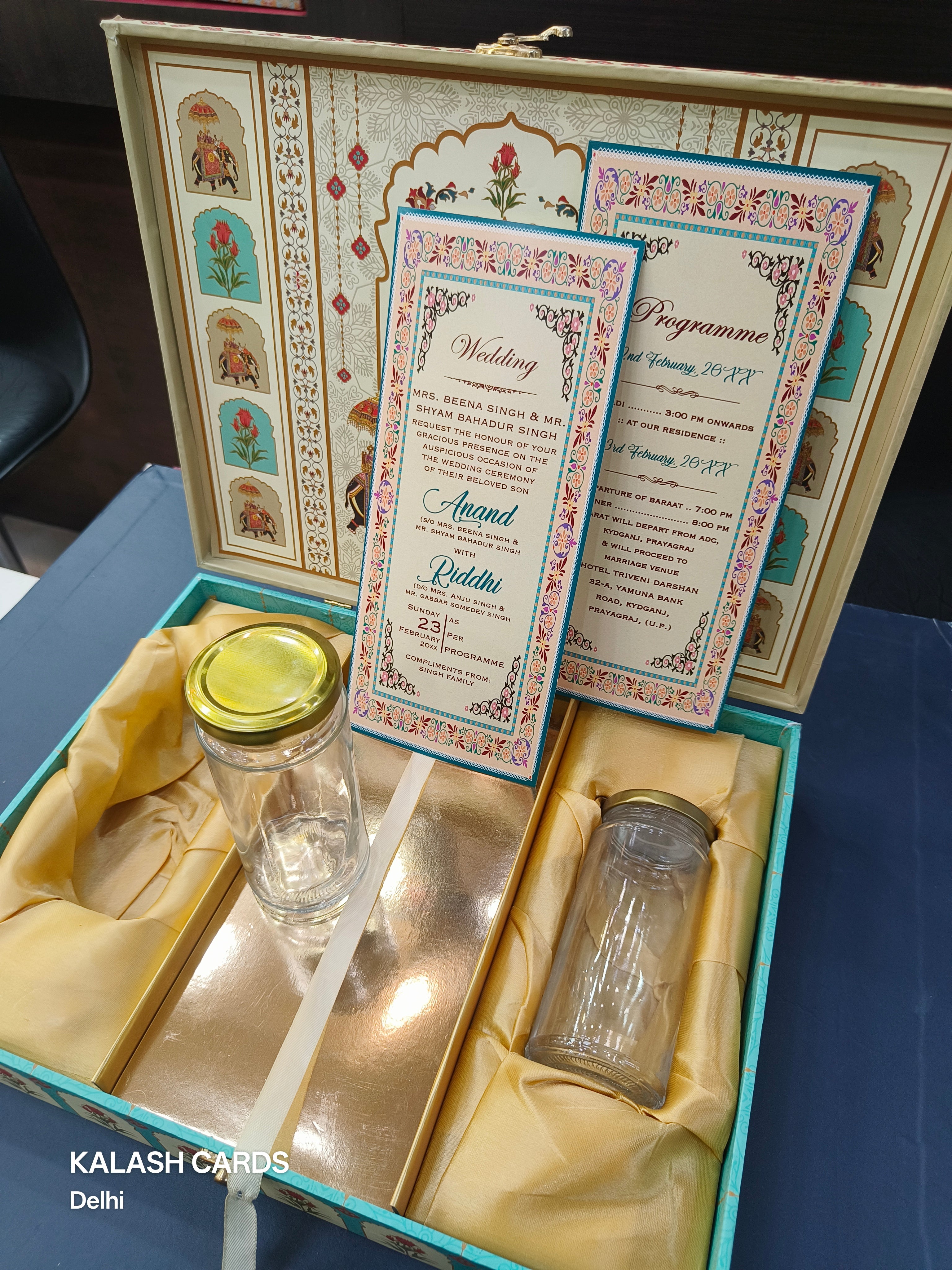 KL9032 Royal Elephant Design Luxury Gift Box with 2 Printed Page Cards (2 Jars)-Kalash Cards