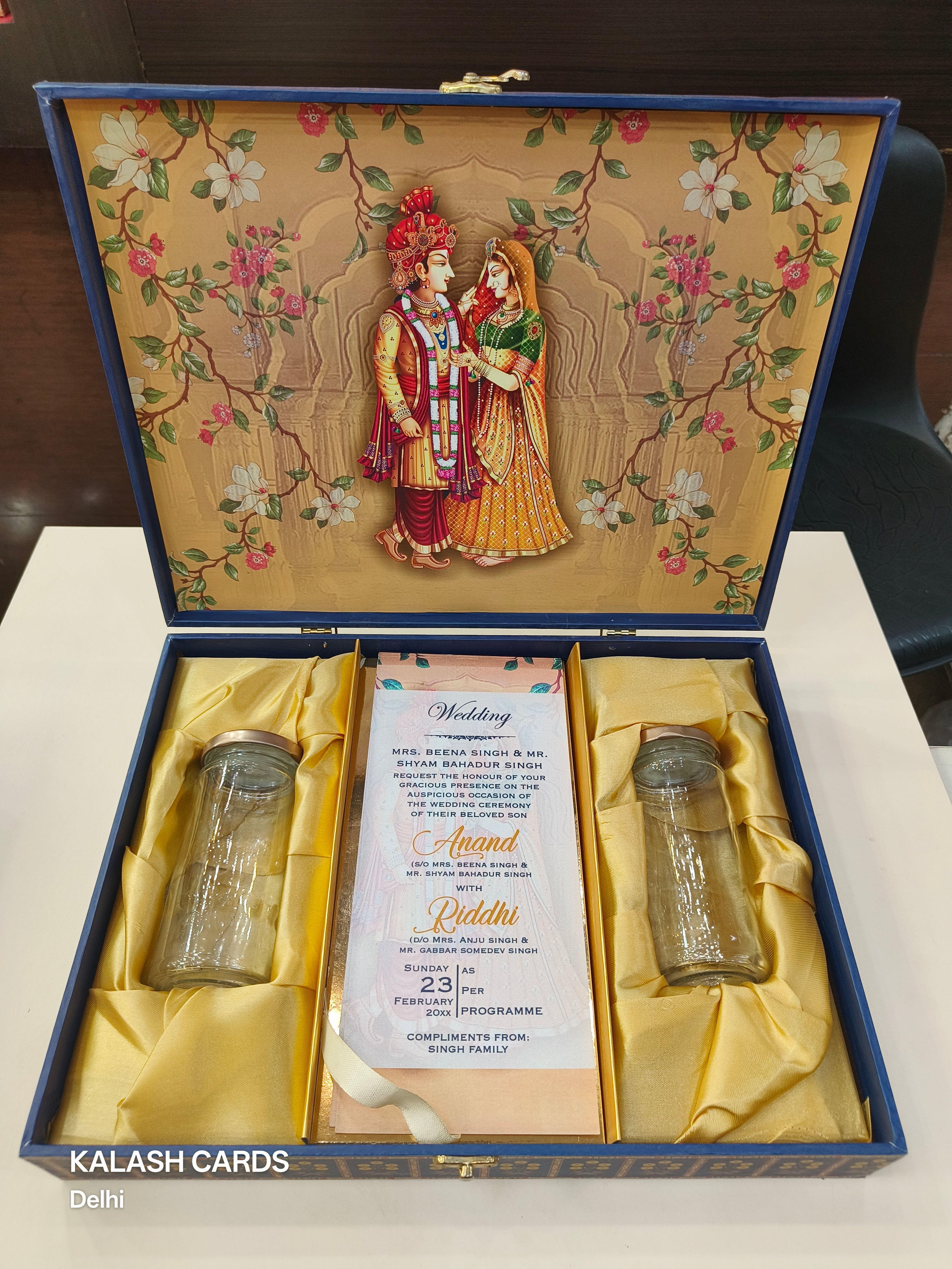 KL9040 Royal Raja Rani Design Luxury Gift Box with 2 Printed Page Cards (2 Jars)-Kalash Cards