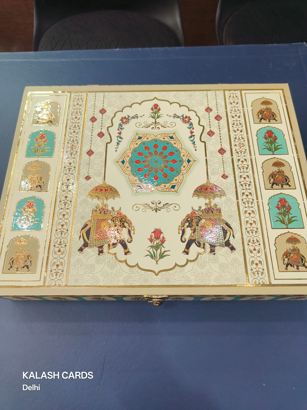KL9032 Royal Elephant Design Luxury Gift Box with 2 Printed Page Cards (2 Jars)-Kalash Cards