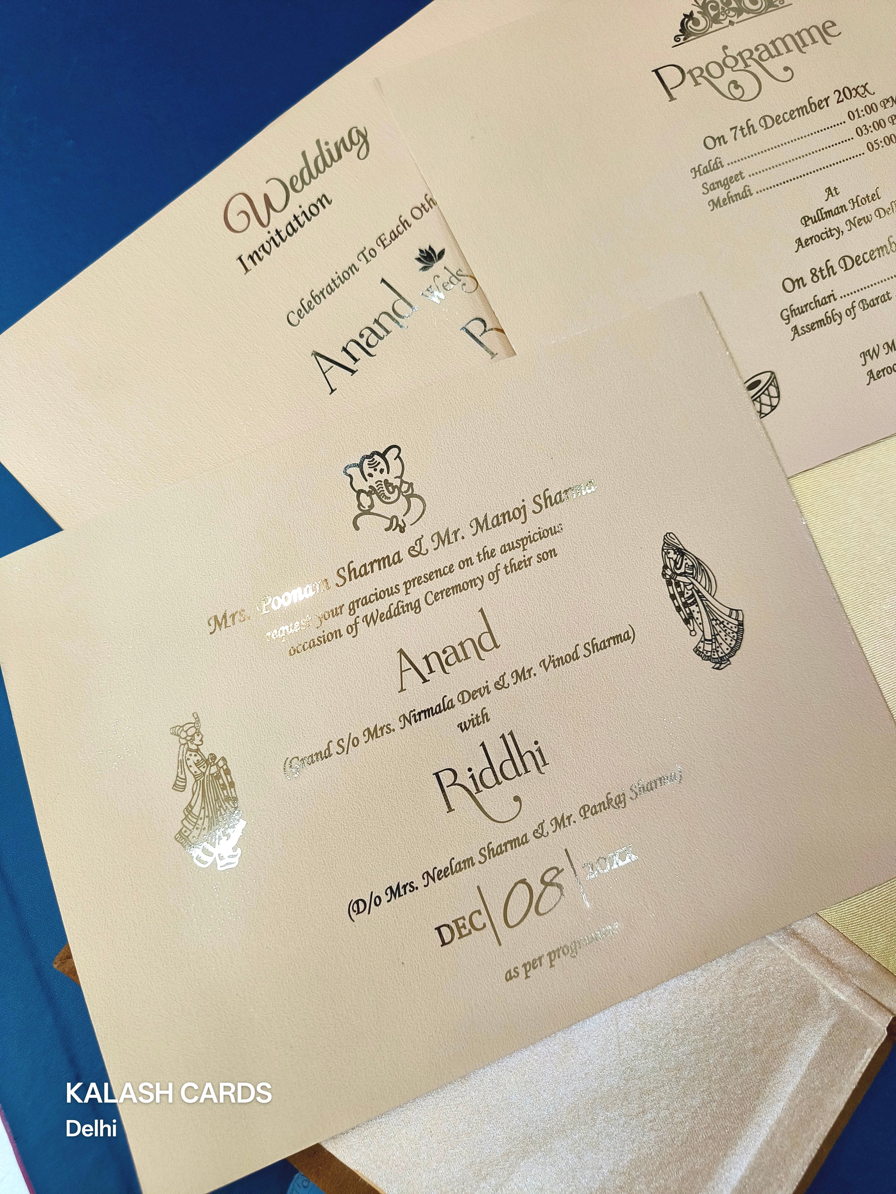 KLB1503 Luxury Velvet Gold Foil Print Hardboard Wedding Card (2 Page)-Kalash Cards