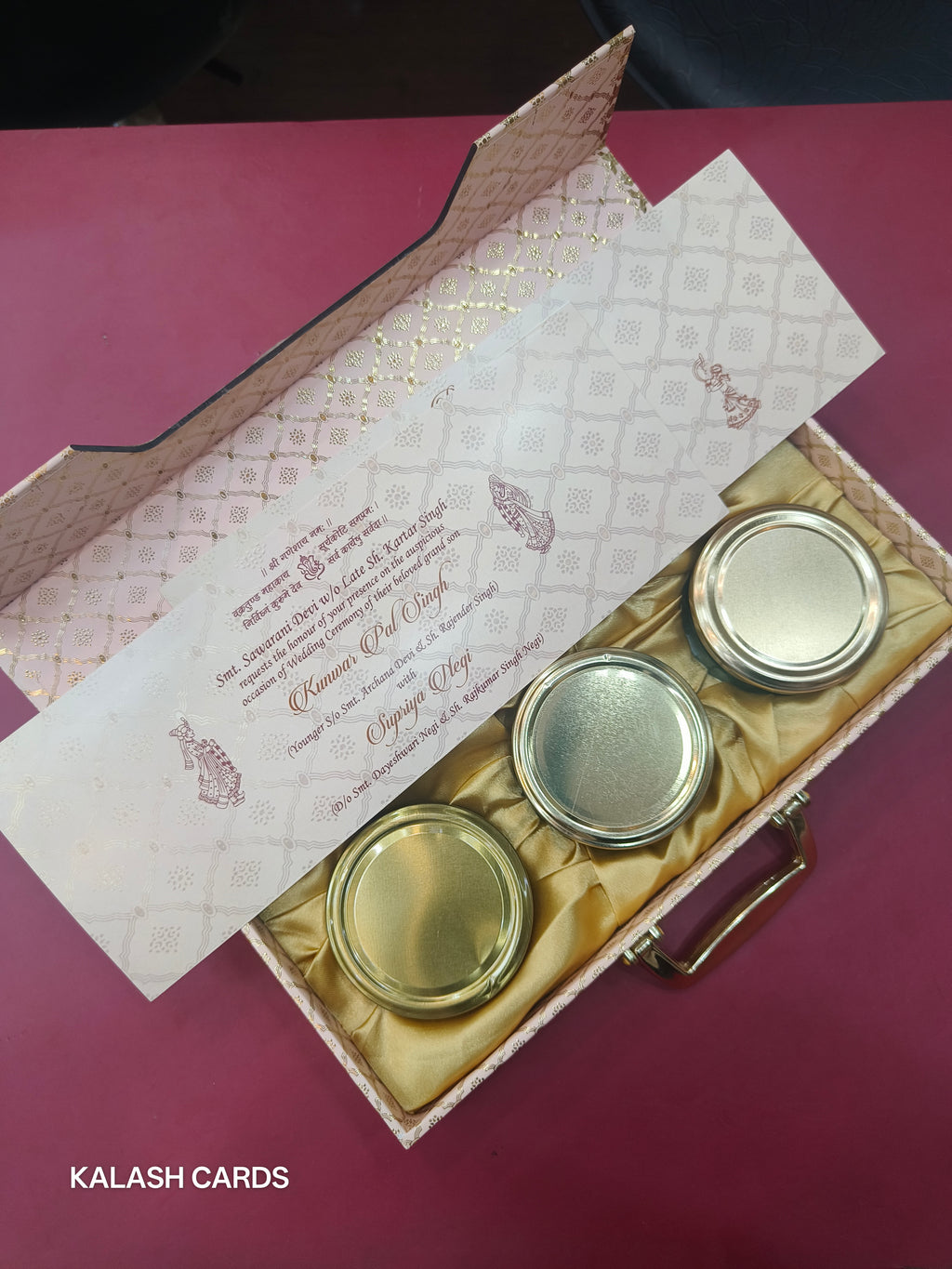 KL9027 Luxury Suitcase Style MDF Gift Box with Handle and 2 Page Cards (3 Jars)-Kalash Cards