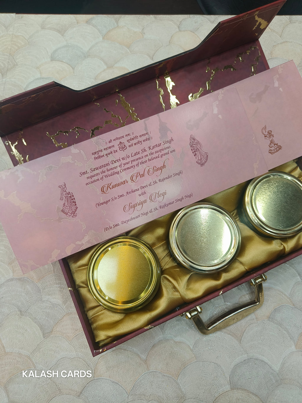 KL9019 Luxury Suitcase Style MDF Gift Box with Handle and 2 Page Cards (3 Jars)-Kalash Cards