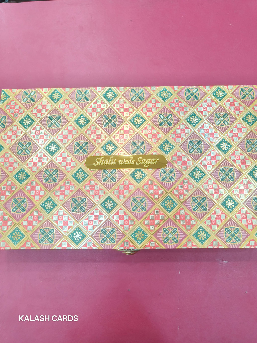 KL9028 Premium Bhaji Box with Laser Cut Acrylic Mirror (1 Kg Capacity)-Kalash Cards