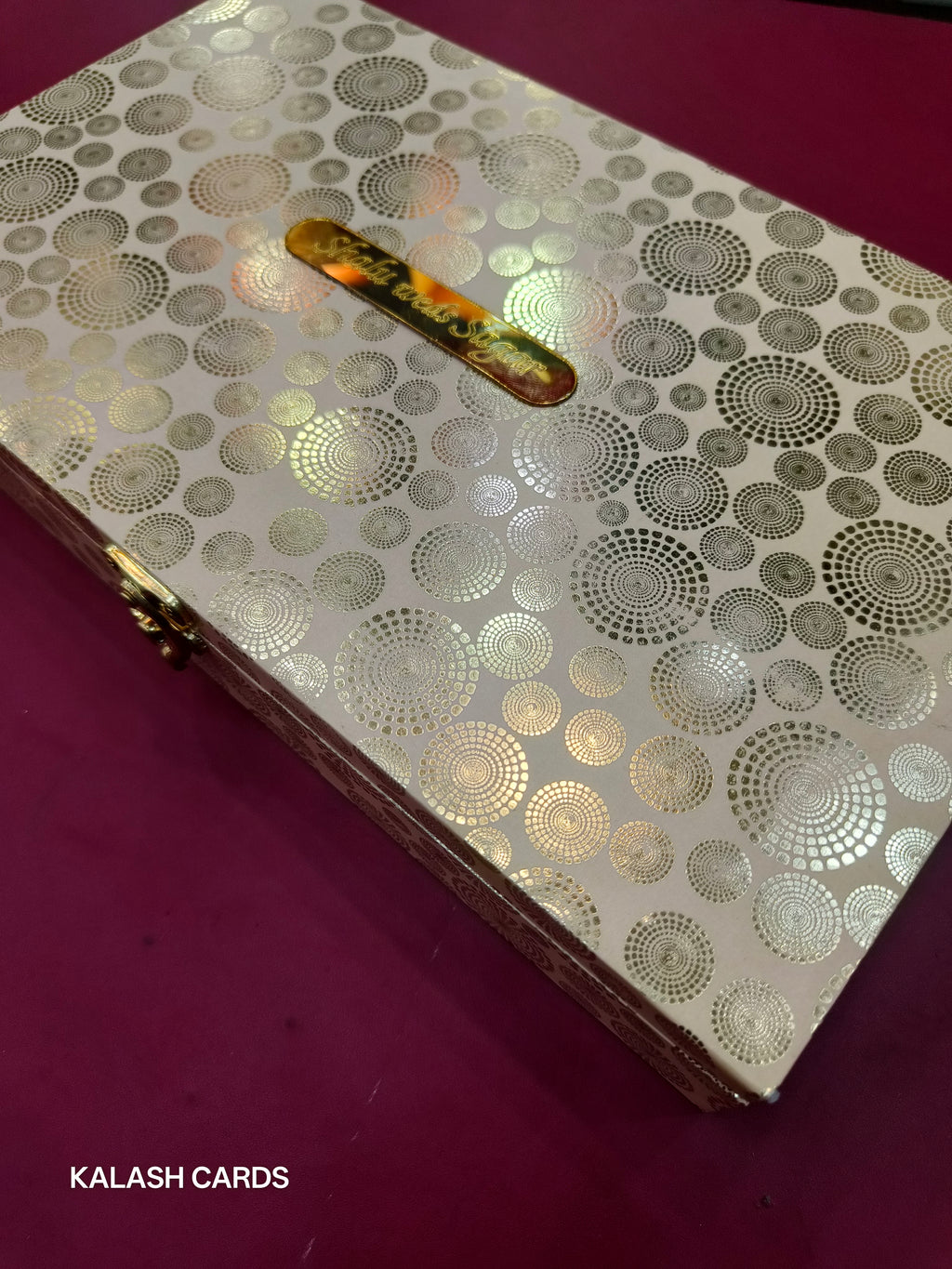 KL9041 Premium Bhaji Box with Laser Cut Acrylic Mirror (1 Kg Capacity)-Kalash Cards