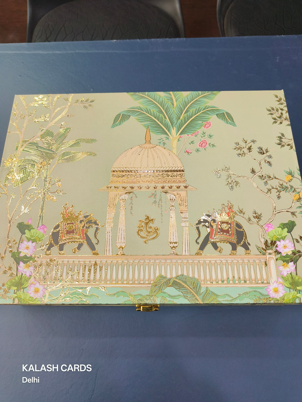 KL9026 Exclusive Elephant Design Luxury Gift Box with 2 Page Translucent Cover Card (2 Jars)-Kalash Cards