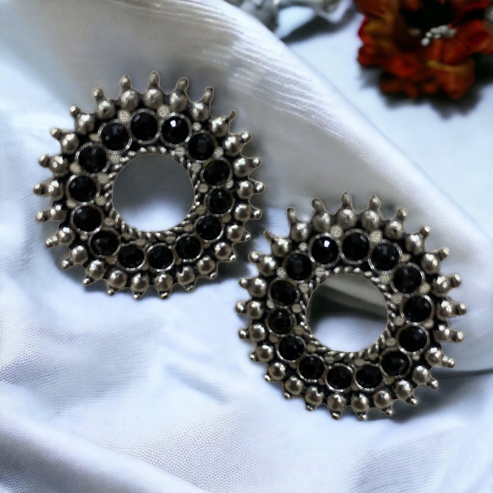 Silver Oxidised Stud Earrings with Black Diamond-Kalash Cards