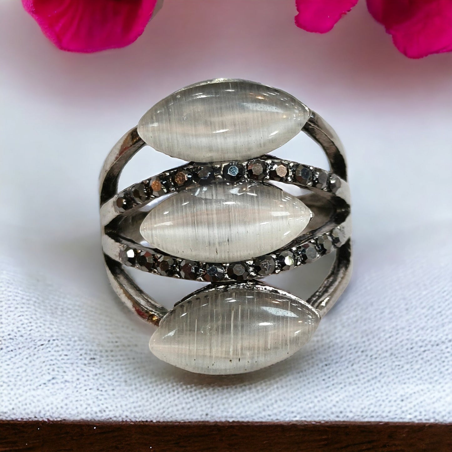 Stylish Oxidised Silver Ring with White Rhinestone-Kalash Cards